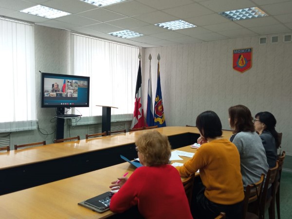 Укажите подпись к картинке.